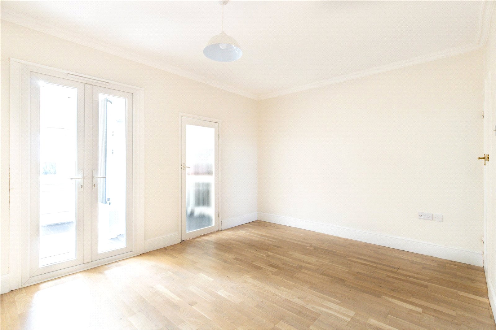 2 bedroom House to let in Bristol