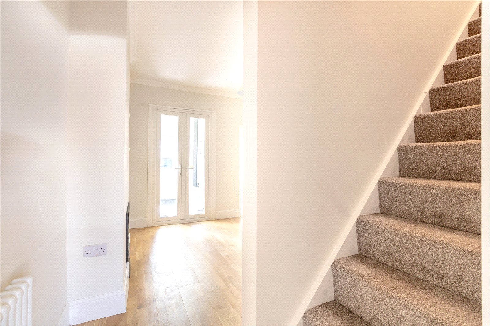 2 bedroom House to let in Bristol