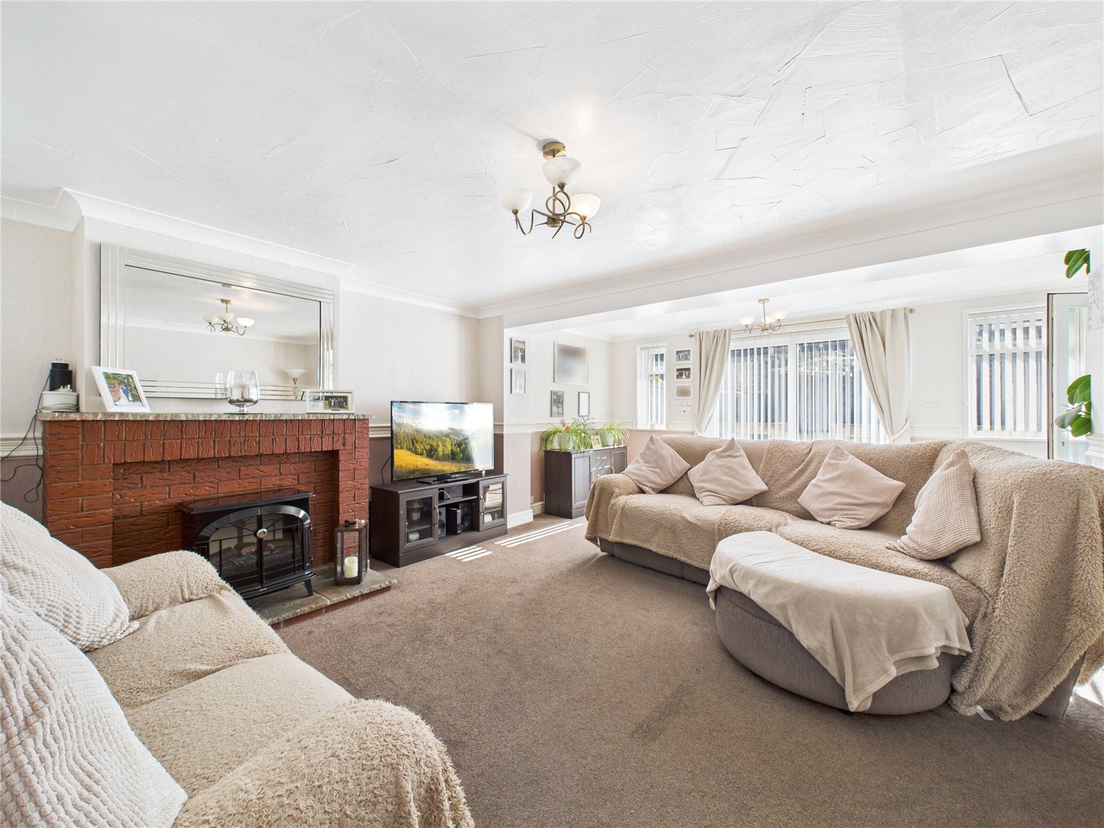 5 bedroom House for sale in Withywood