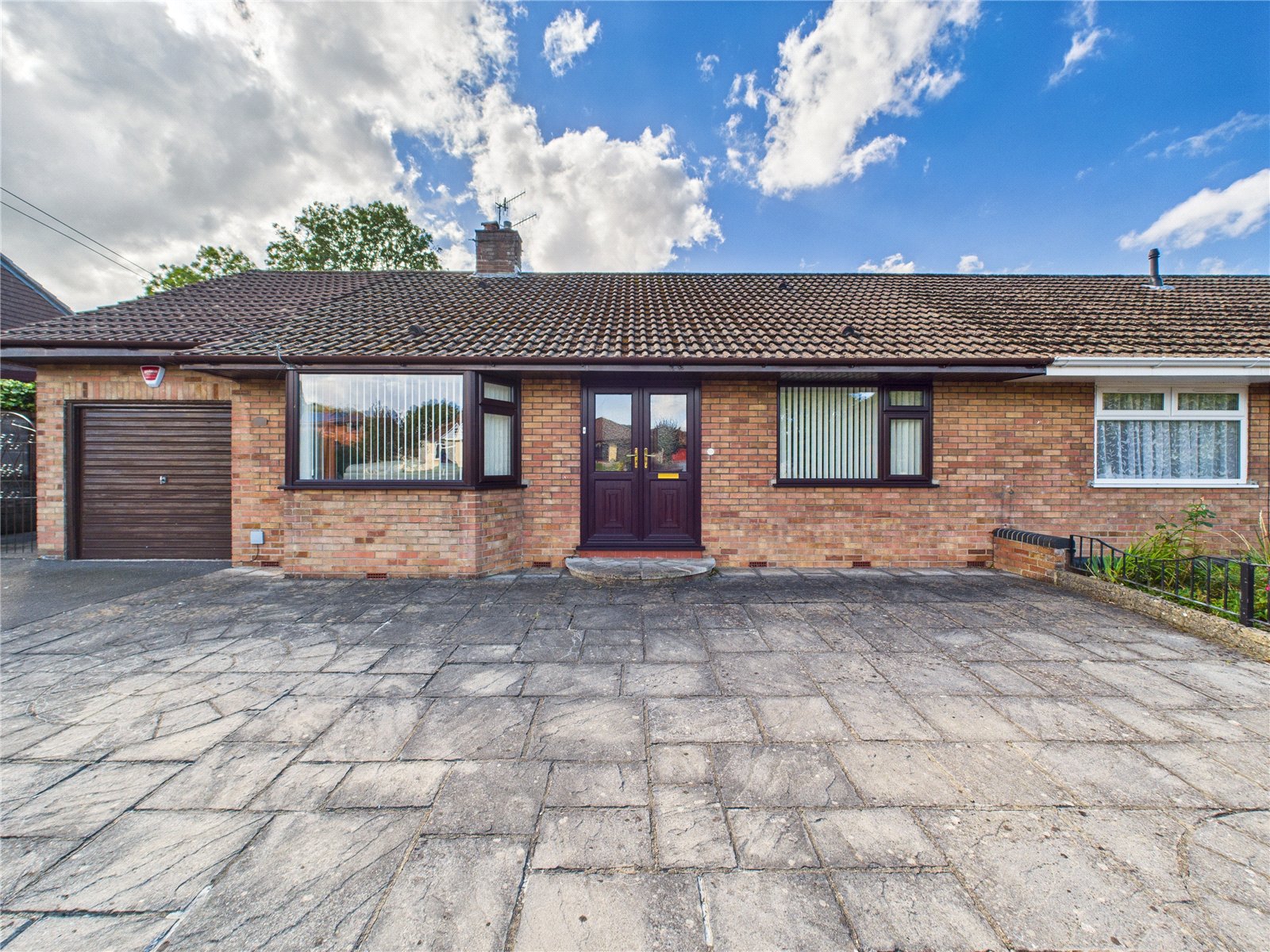 2 bedroom Bungalow for sale in Bristol