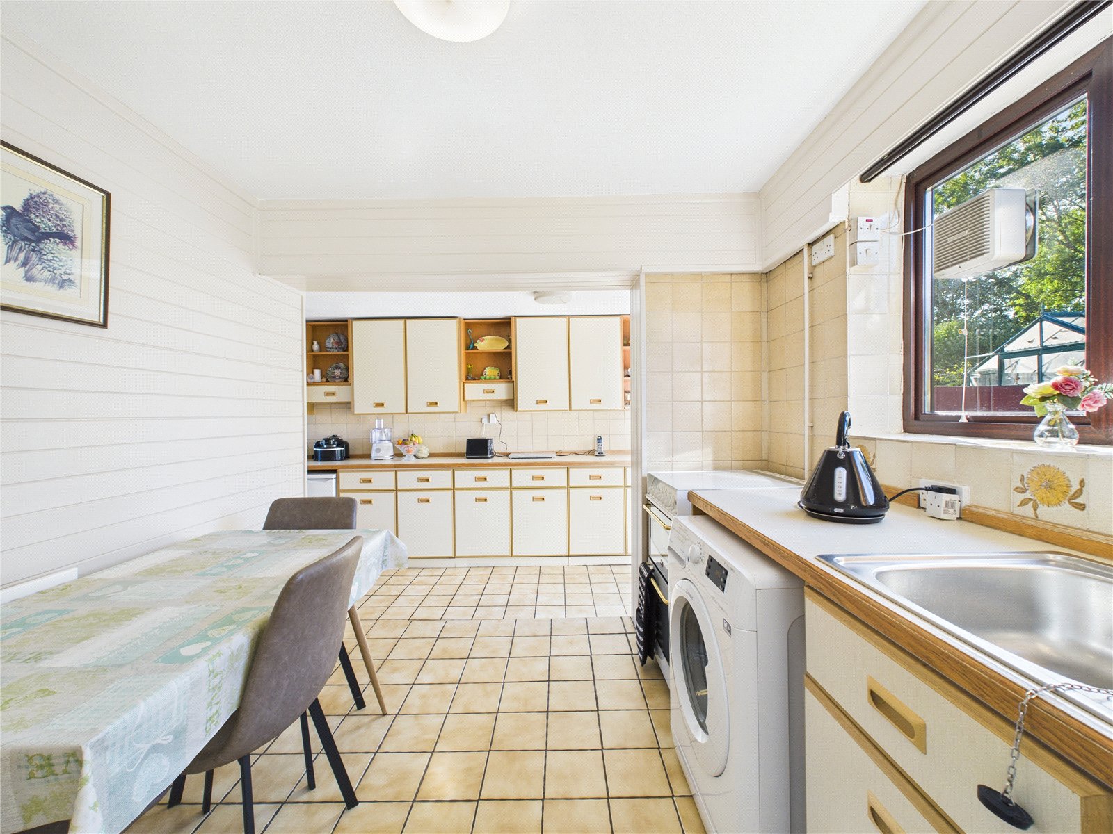 2 bedroom Bungalow for sale in Bristol