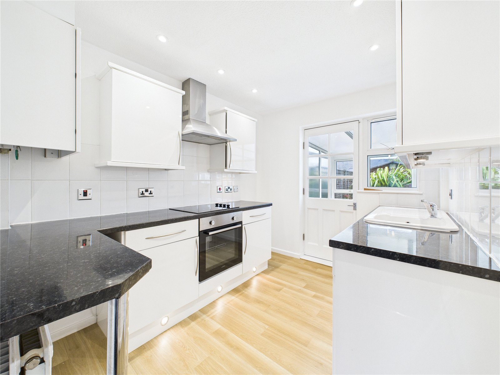 2 bedroom Bungalow for sale in Bristol