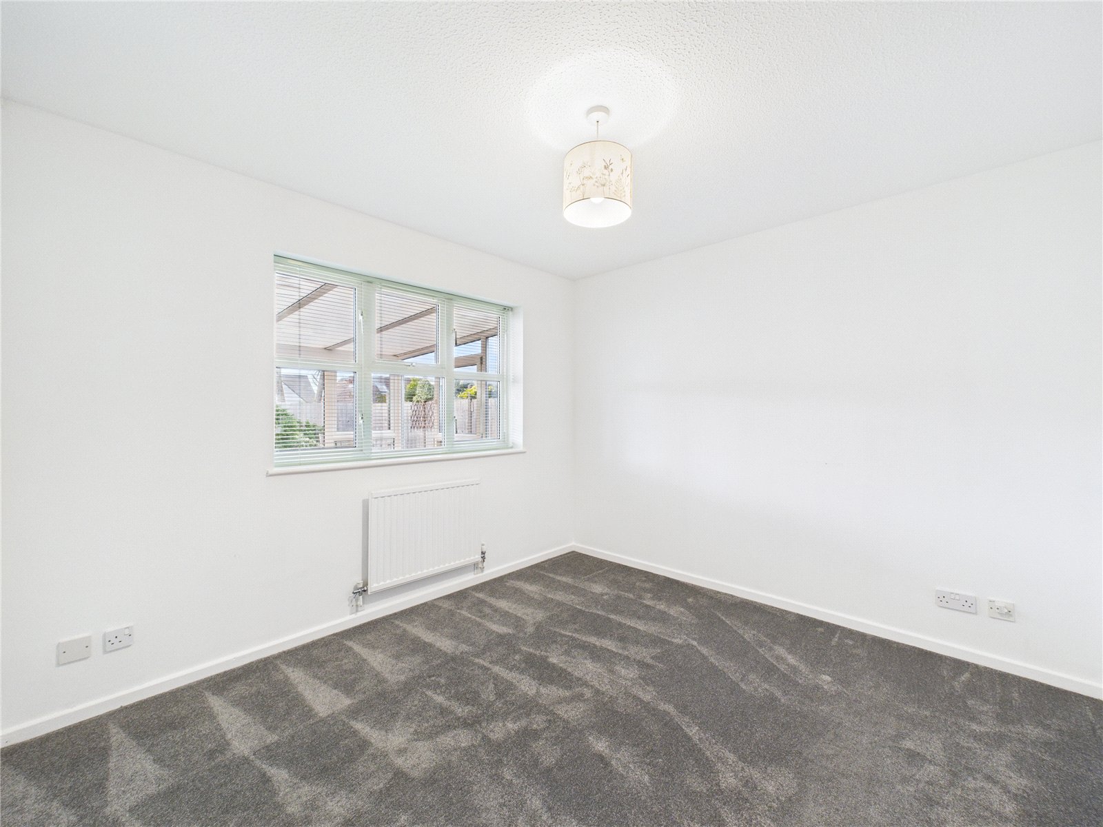 2 bedroom Bungalow for sale in Bristol