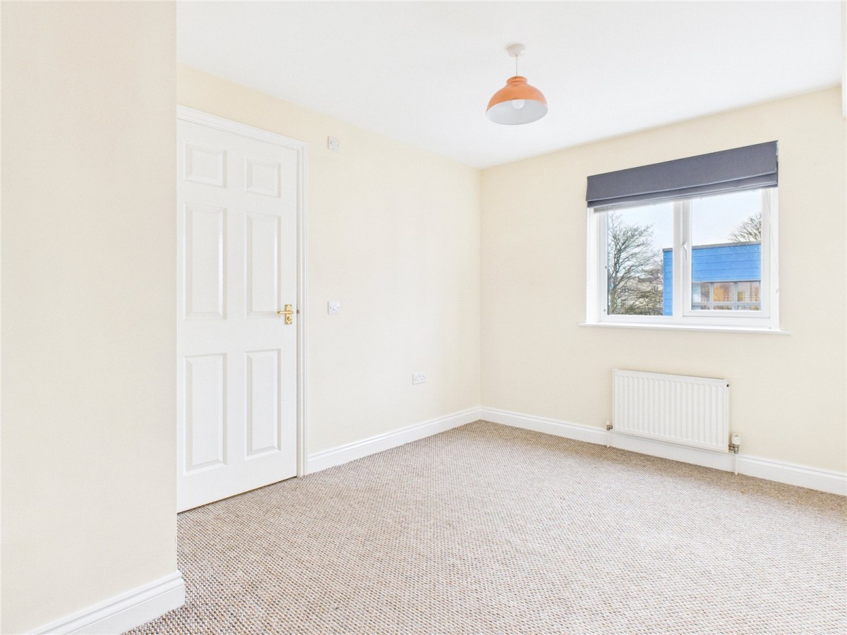 Myrtle Street, Southville