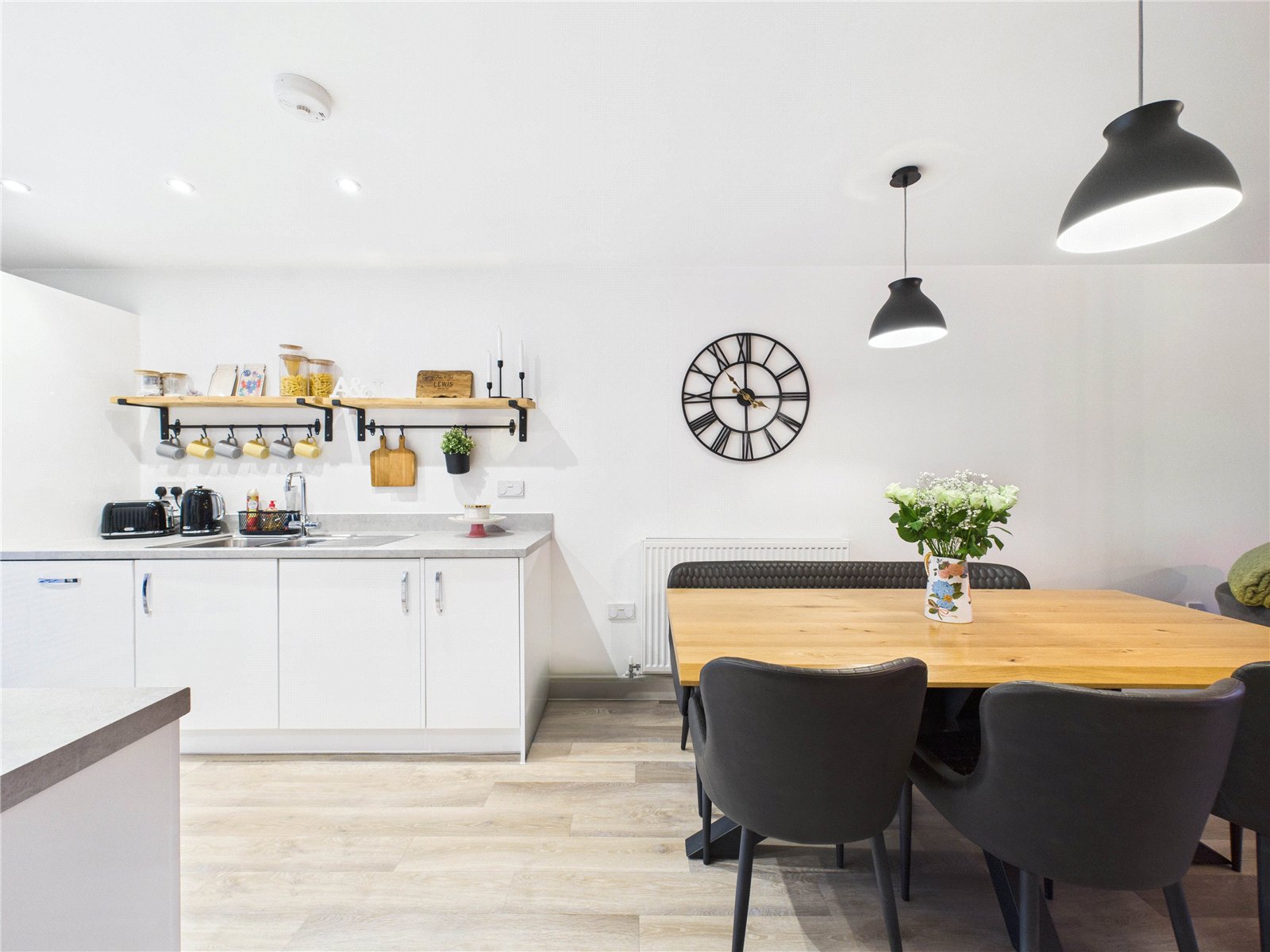 4 bedroom House for sale in Bristol