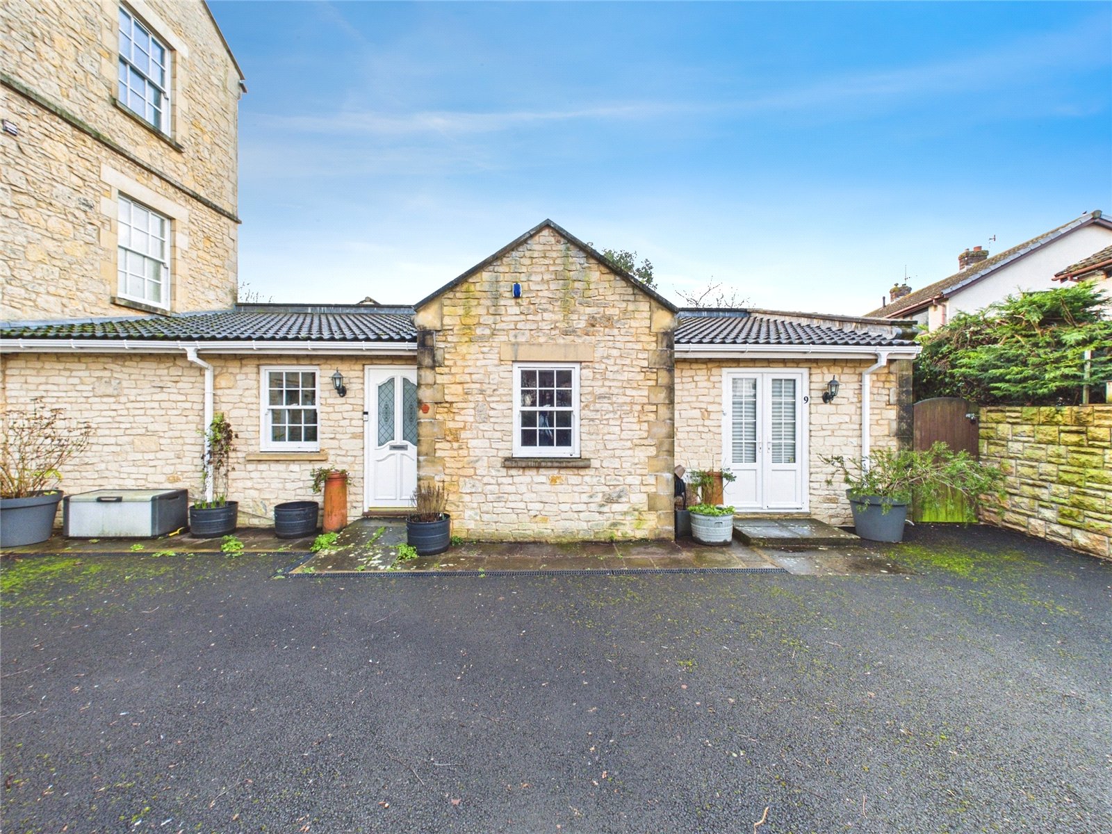 2 bedroom Bungalow for sale in Bristol