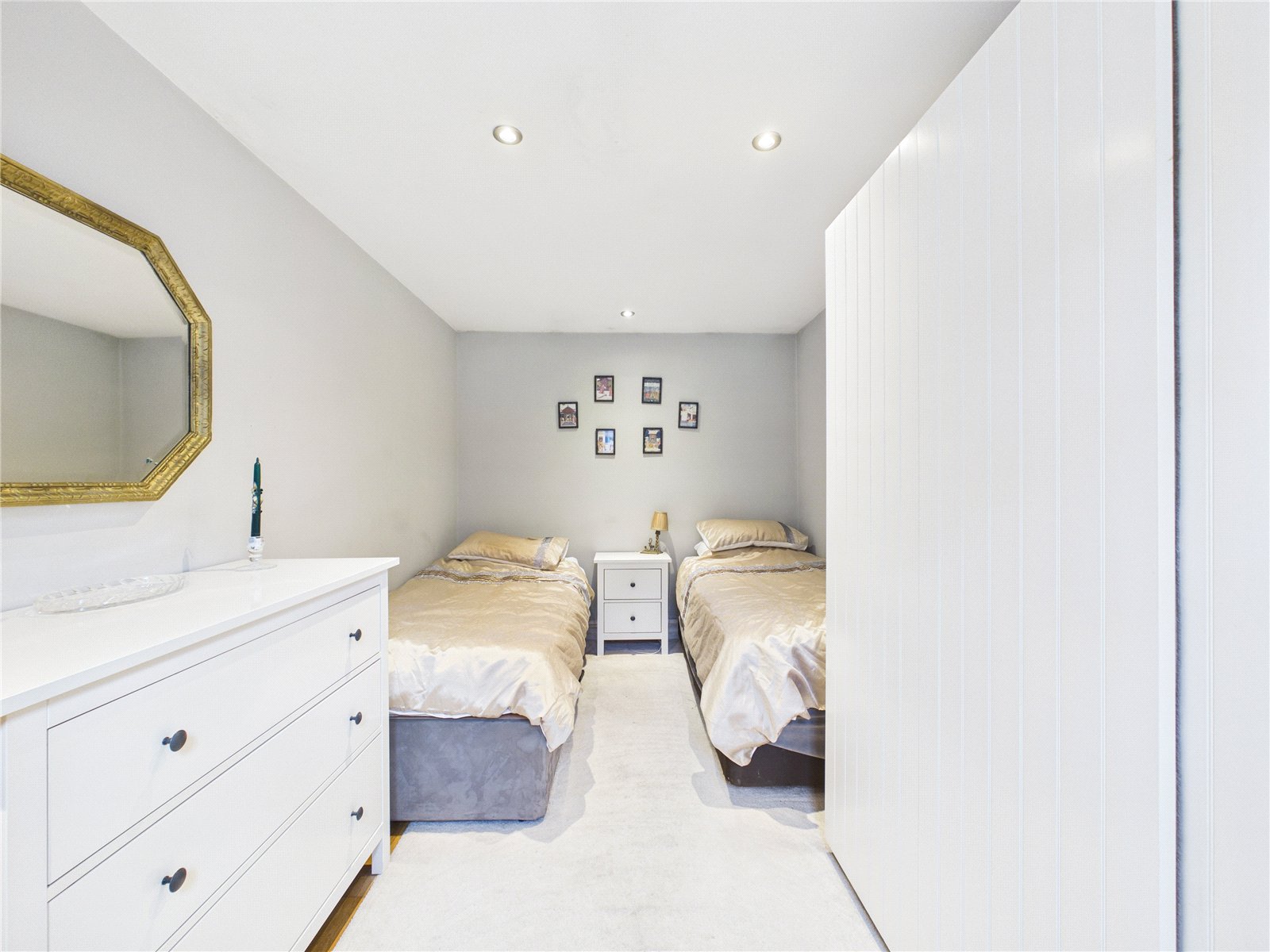 2 bedroom Bungalow for sale in Bristol