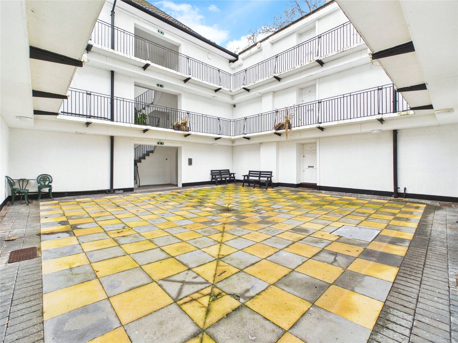 2 bedroom Flat for sale in Bristol