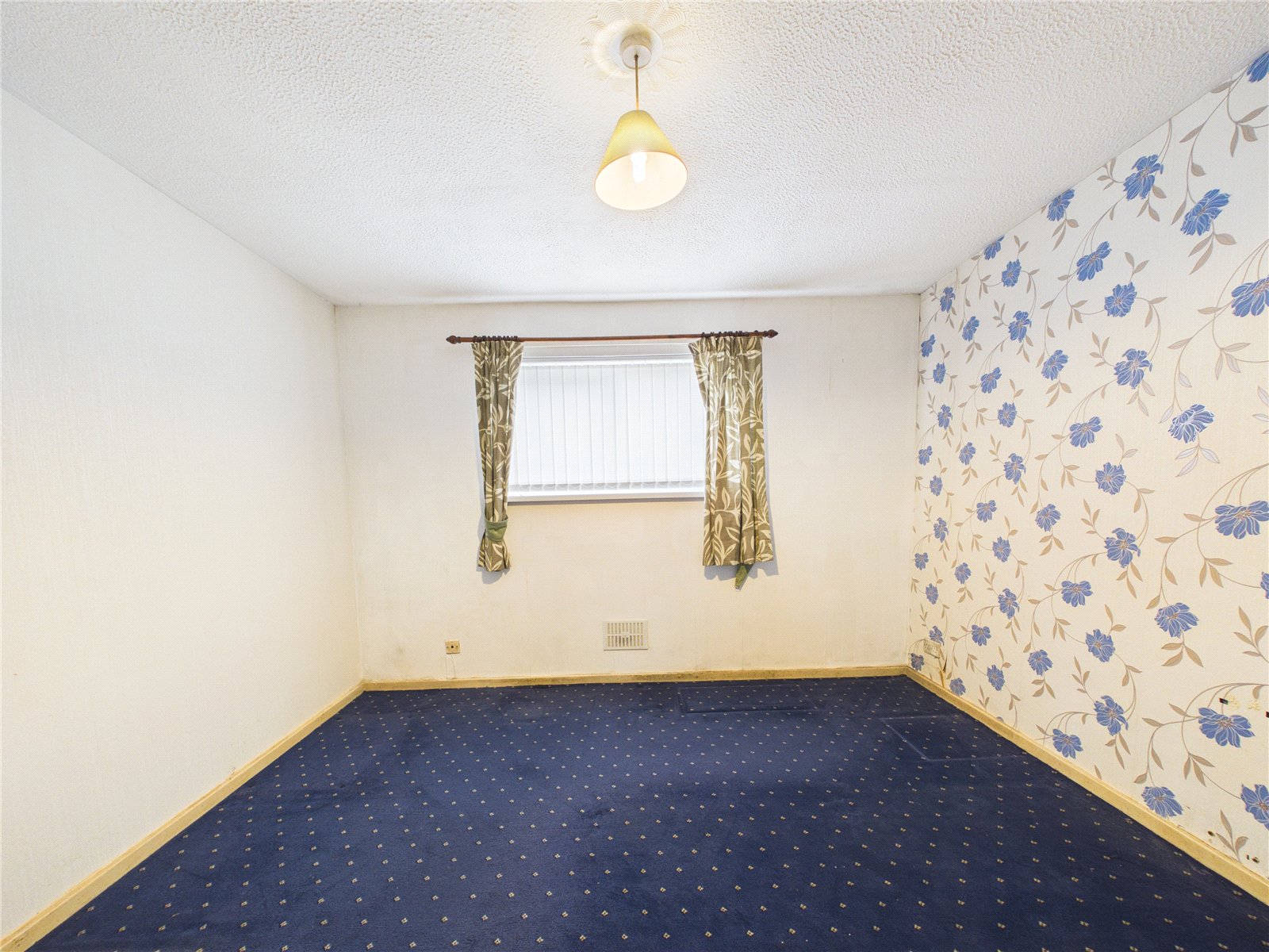 2 bedroom Bungalow for sale in Bristol