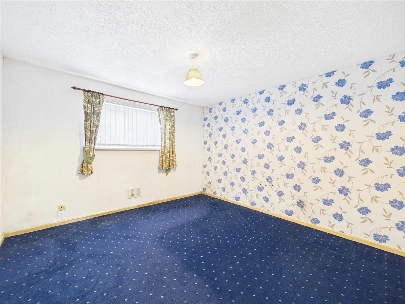 2 bedroom Bungalow for sale in Bristol