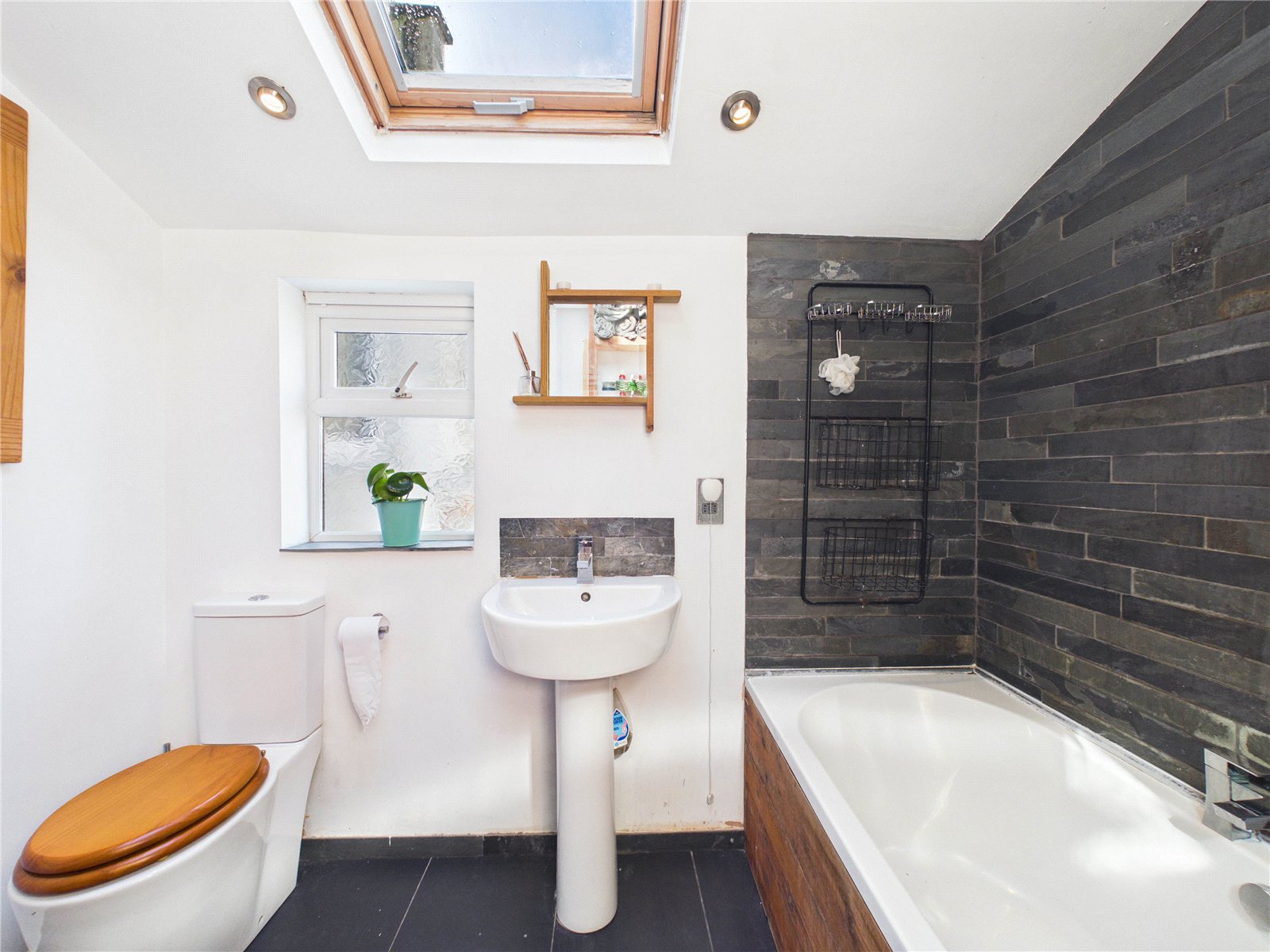 4 bedroom House for sale in Bristol