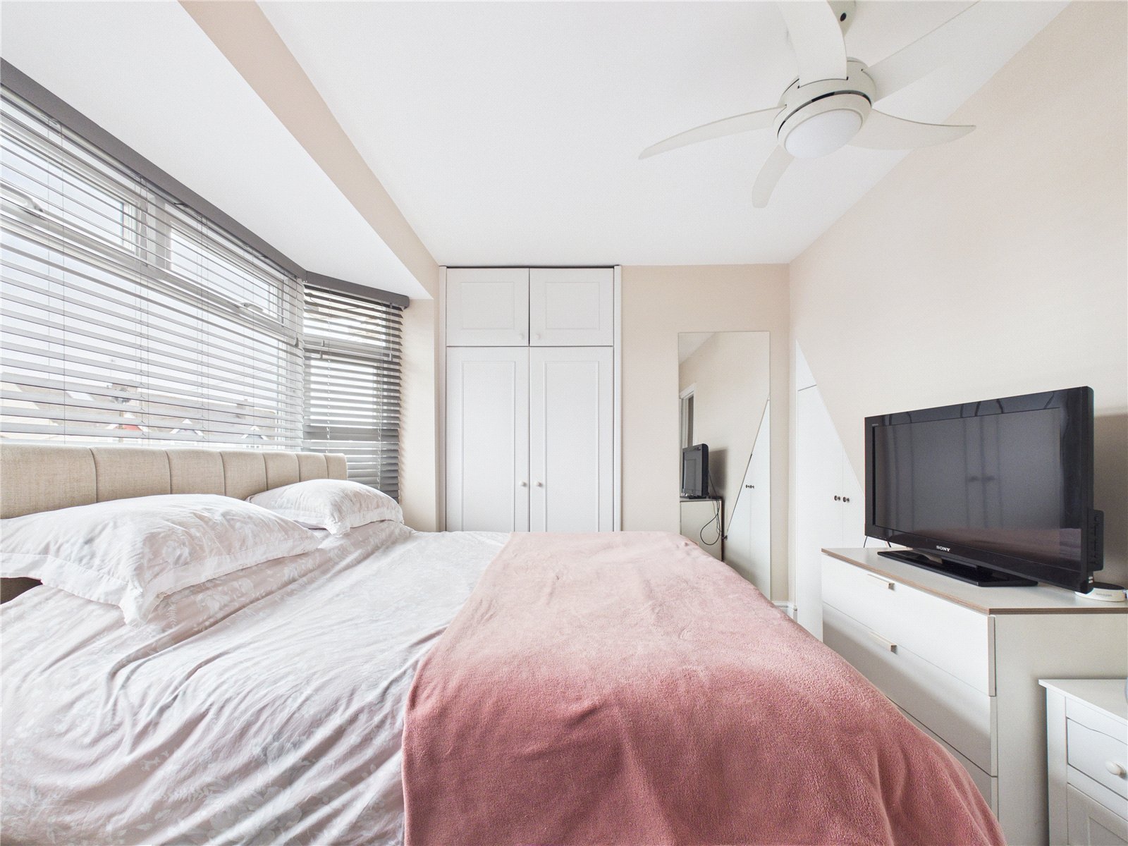 2 bedroom House for sale in Bristol
