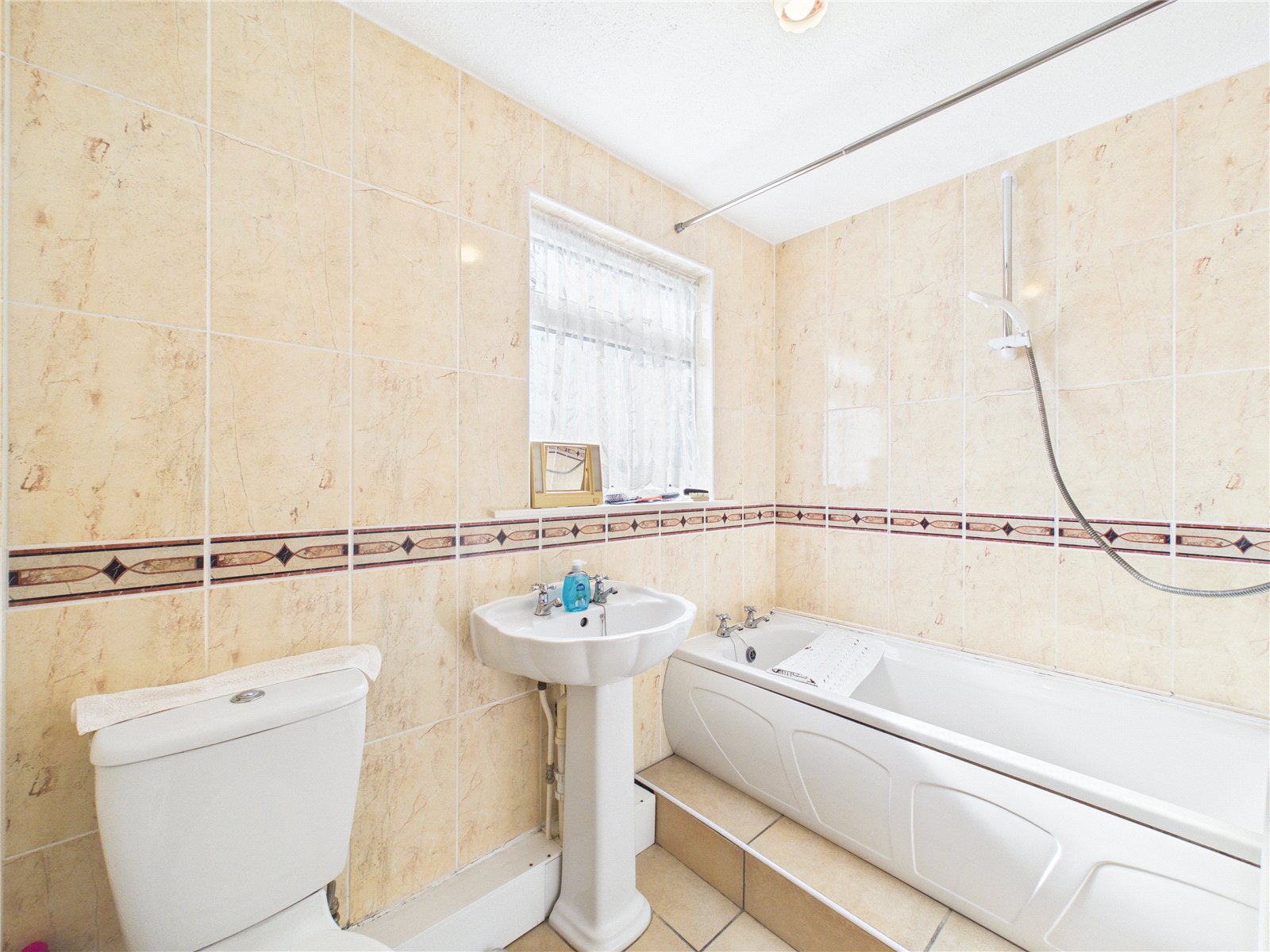 2 bedroom Bungalow for sale in Bristol