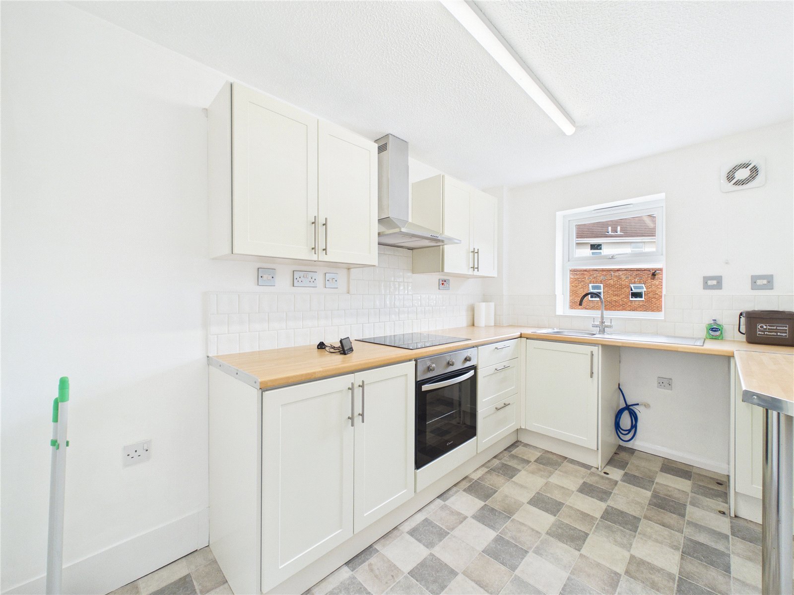 2 bedroom Flat for sale in Bristol