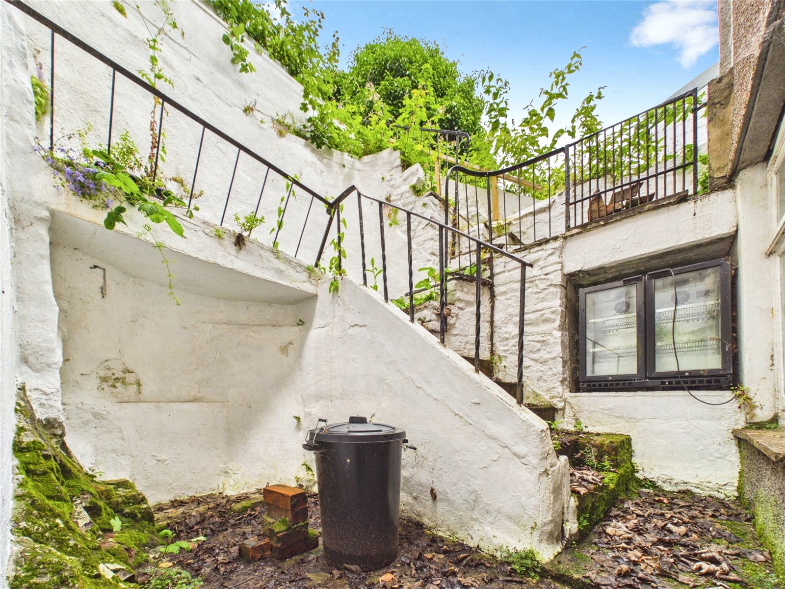 4 bedroom House for sale in Bristol