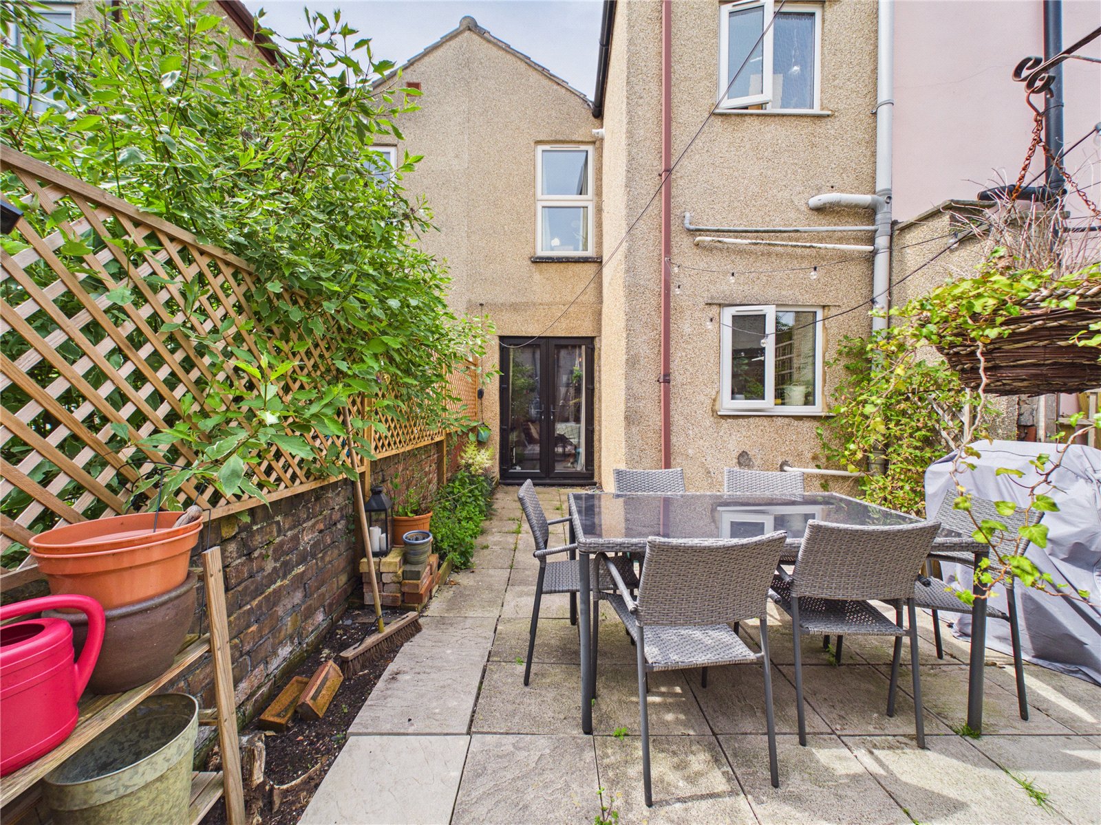 2 bedroom House for sale in Bristol