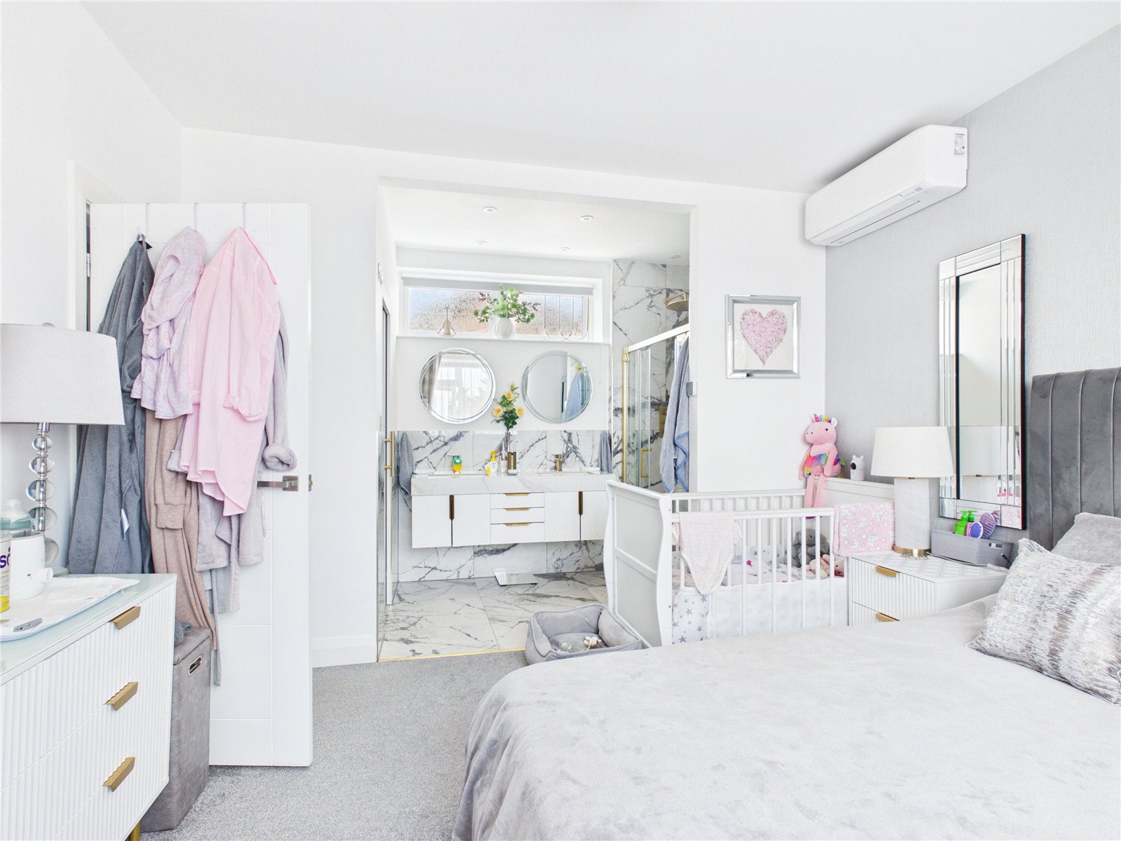 4 bedroom House for sale in Bristol