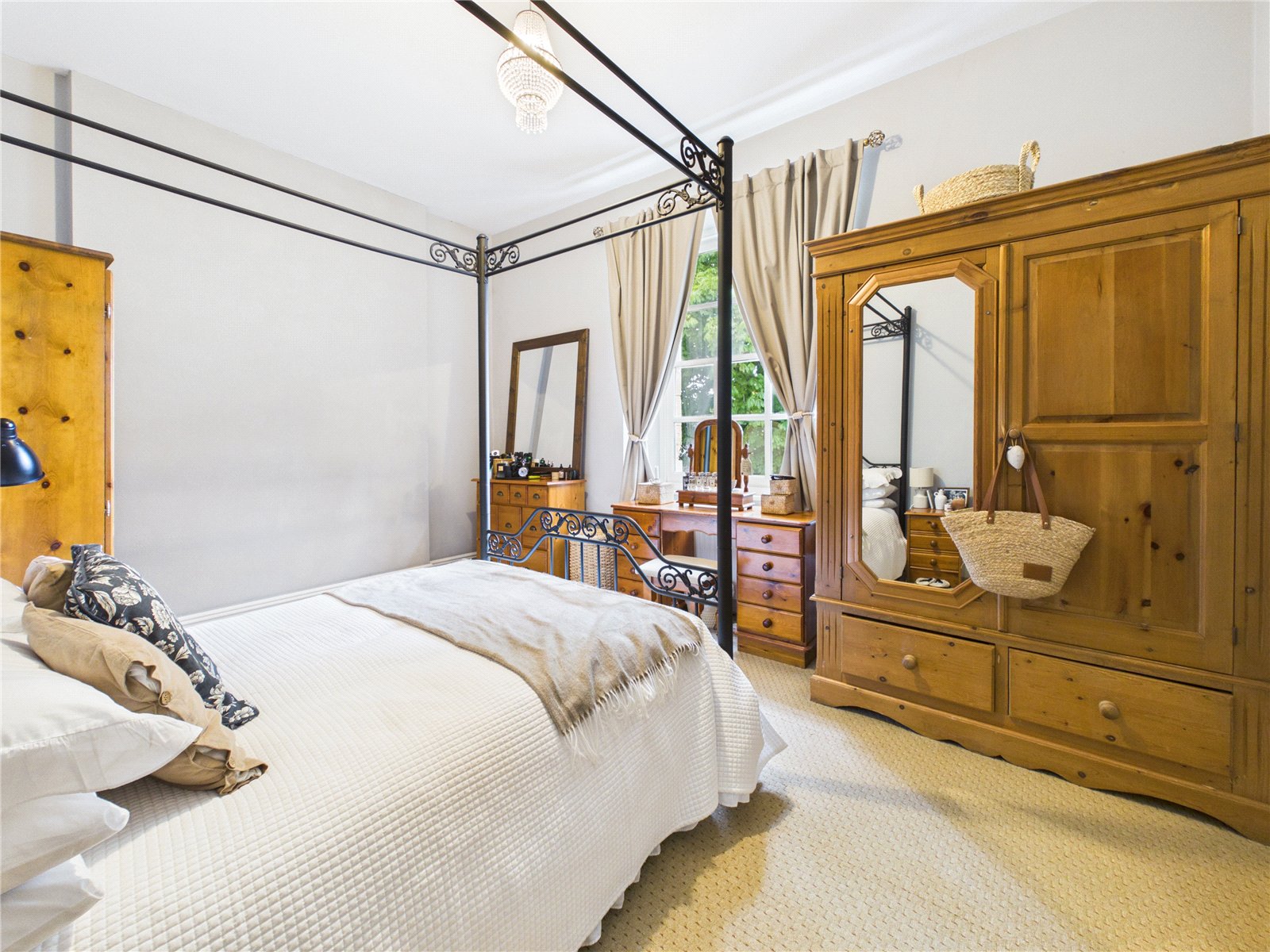 2 bedroom Flat for sale in Bristol