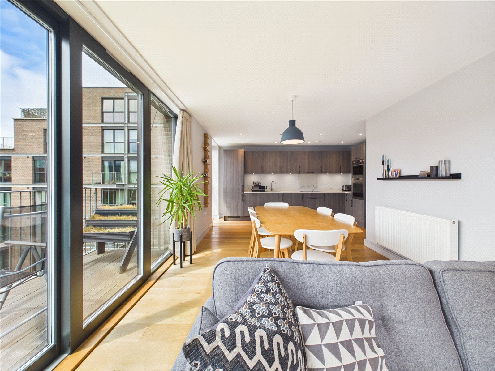 2 bedroom Flat for sale in Bristol