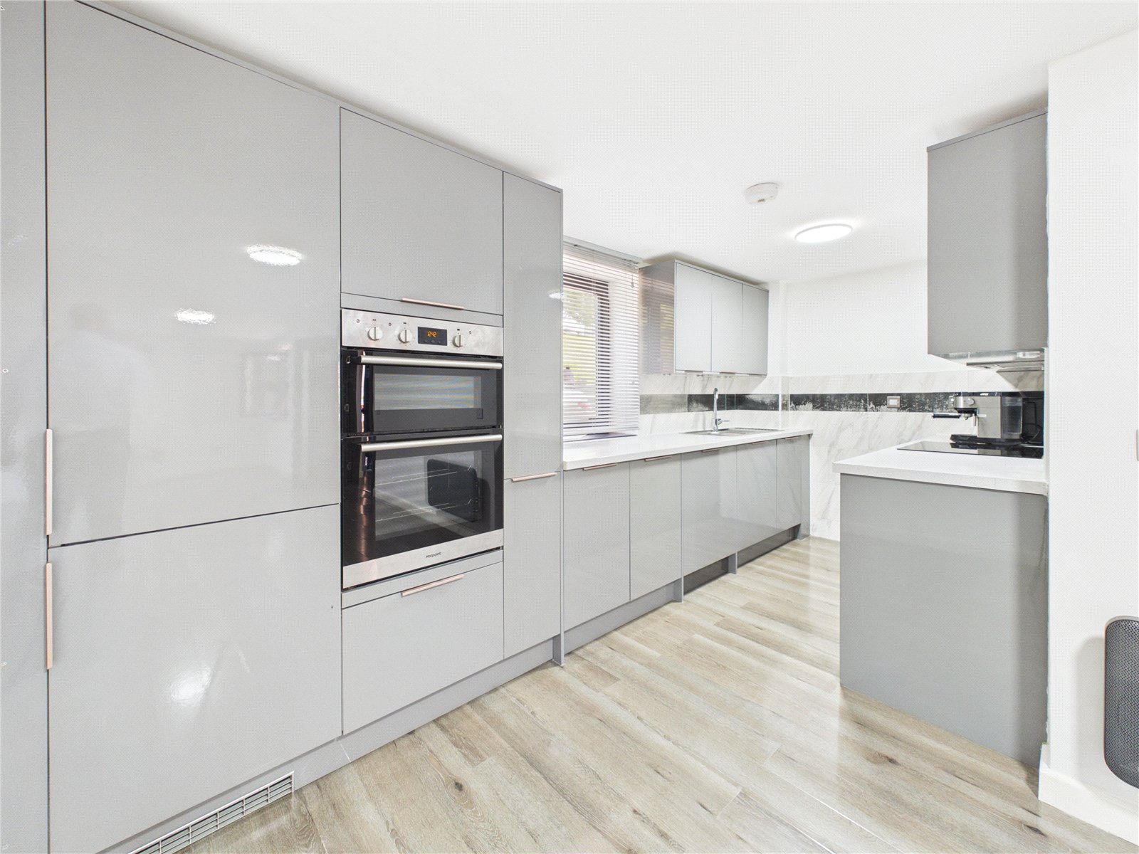2 bedroom Flat for sale in Clifton View, Bedminster Down