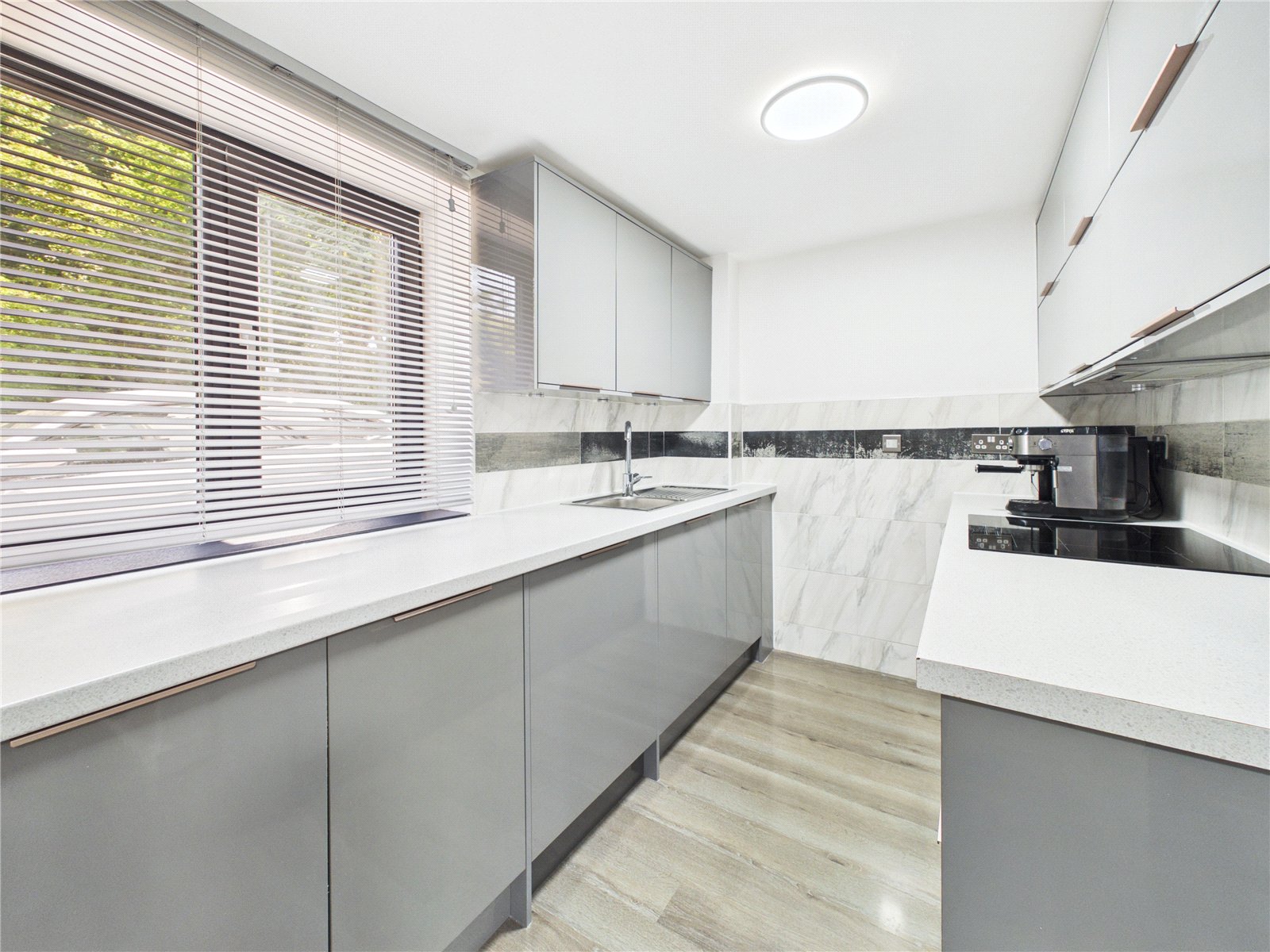 2 bedroom Flat for sale in Clifton View, Bedminster Down