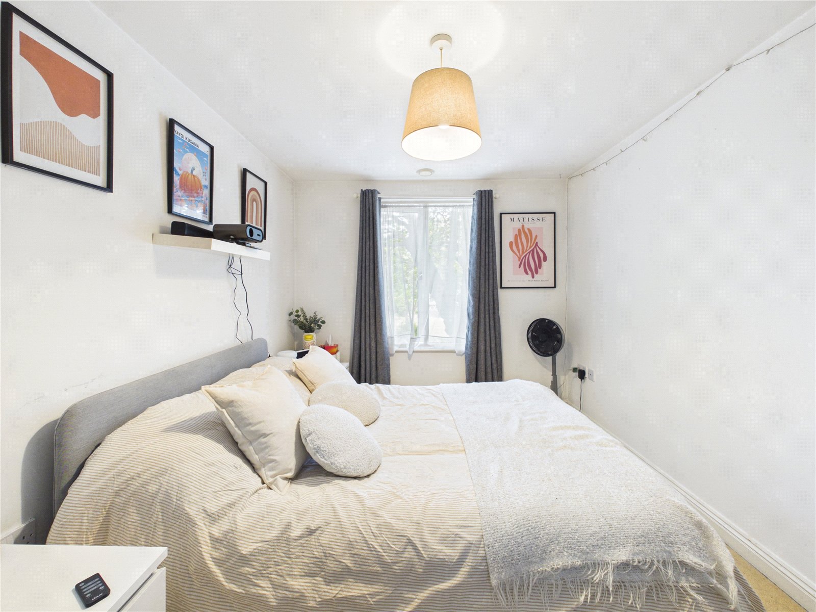 2 bedroom Flat for sale in Squires Court, Bristol