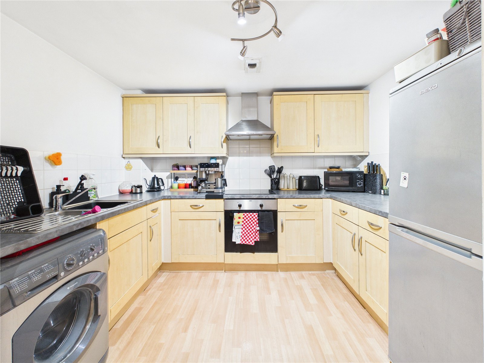 2 bedroom Flat for sale in Squires Court, Bristol