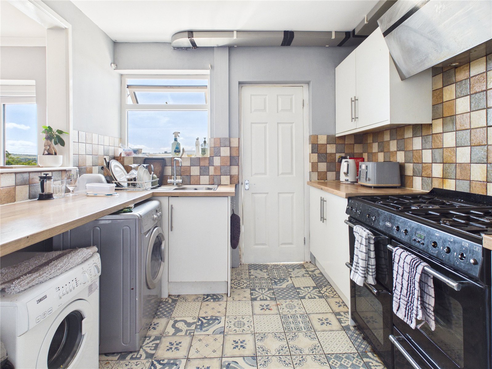 4 bedroom House for sale in Bristol