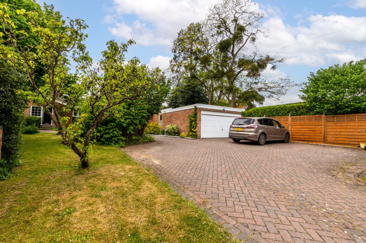 Crowle, Worcester, Worcestershire