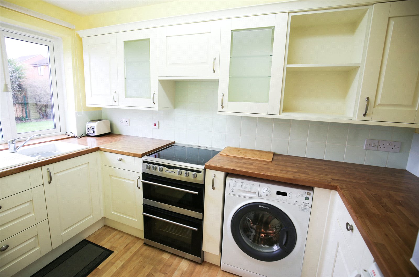 2 bedroom Flat for sale in Fallodon Way, Bristol