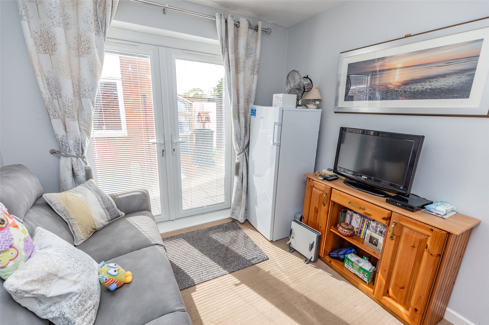 2 bedroom Flat for sale in Severn Beach, Bristol, Gloucestershire