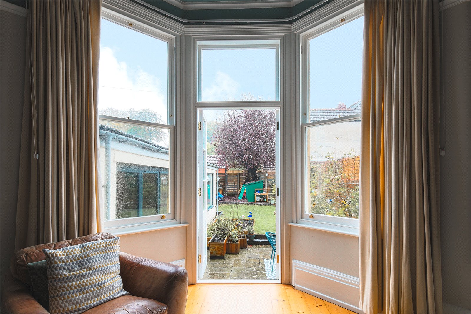 3 bedroom Flat for sale in Westbury-on-Trym, Bristol