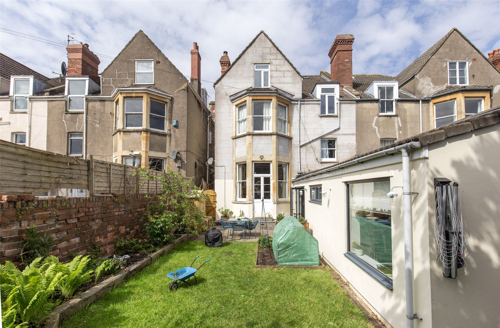 3 bedroom Flat for sale in Westbury-on-Trym, Bristol