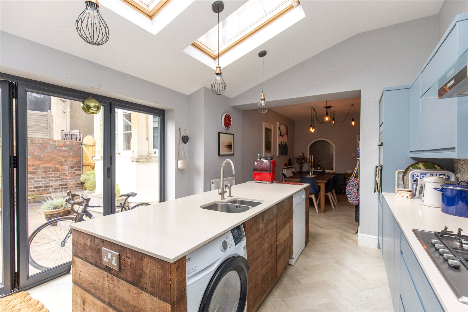 3 bedroom Flat for sale in Westbury-on-Trym, Bristol