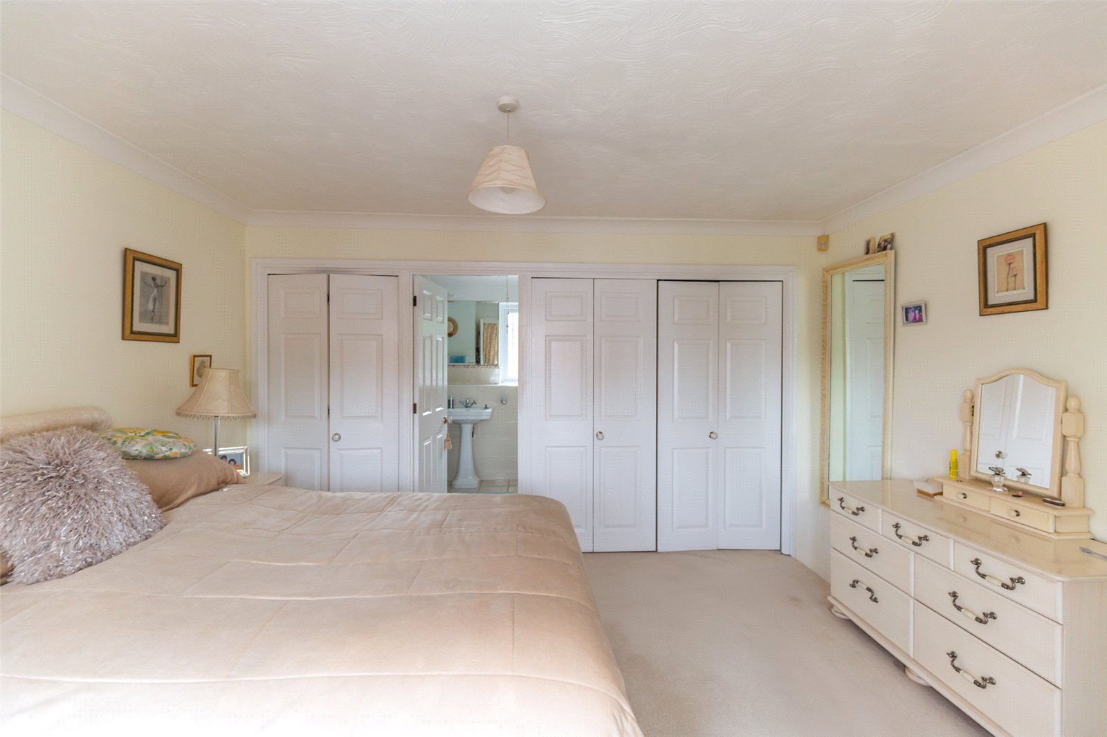 4 bedroom House for sale in Bristol