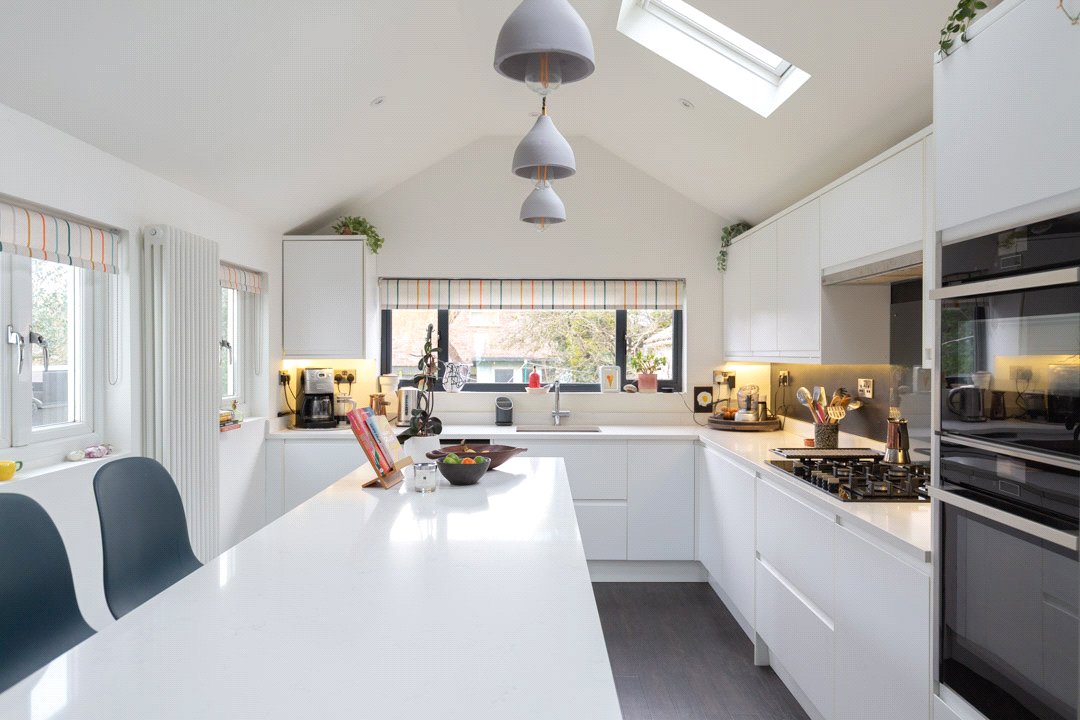 4 bedroom House for sale in Bristol