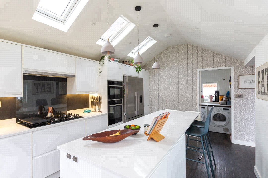 4 bedroom House for sale in Bristol