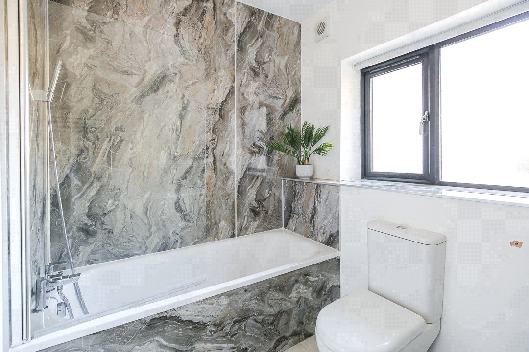2 bedroom Flat for sale in Bristol