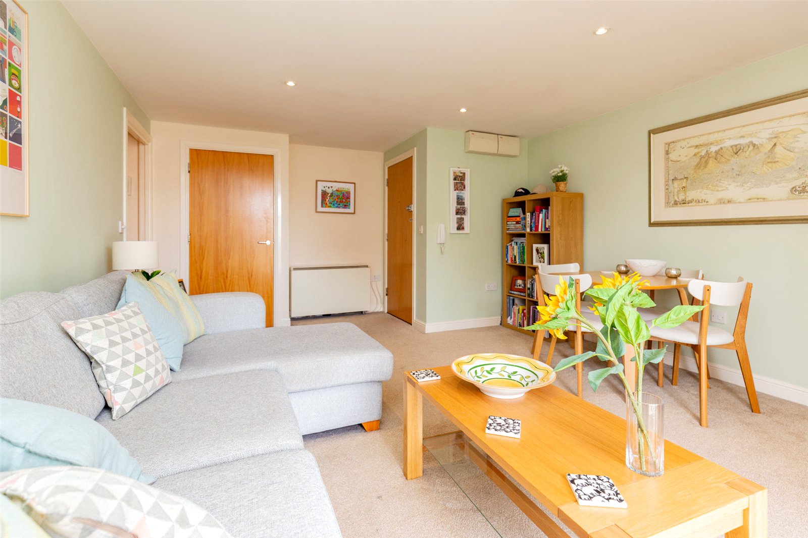 2 bedroom Flat for sale in Bristol