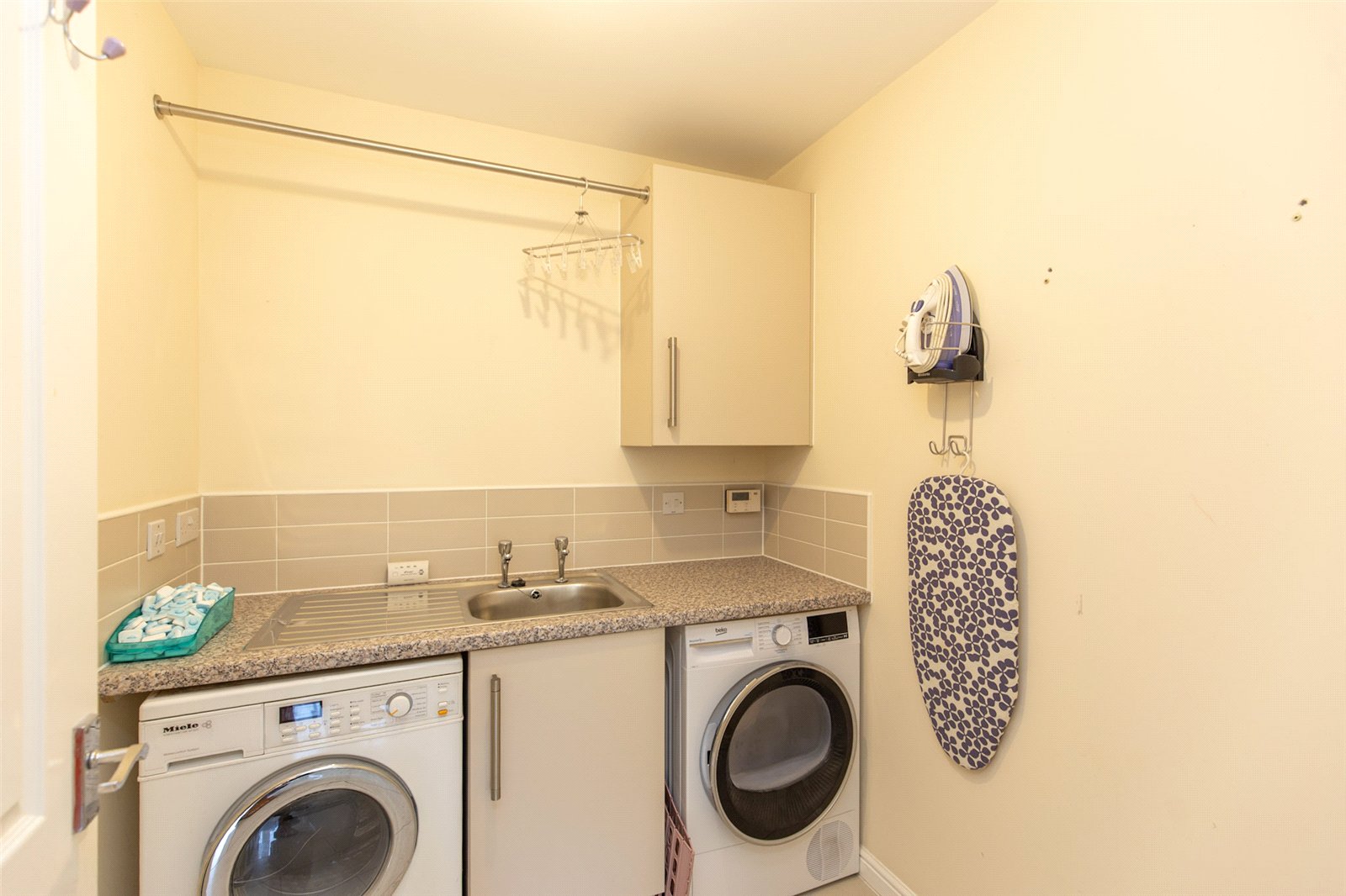 4 bedroom House for sale in Bristol