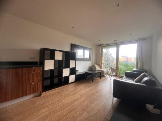 Flat , Cutmore, Ropeworks, Arboretum Place, Barking