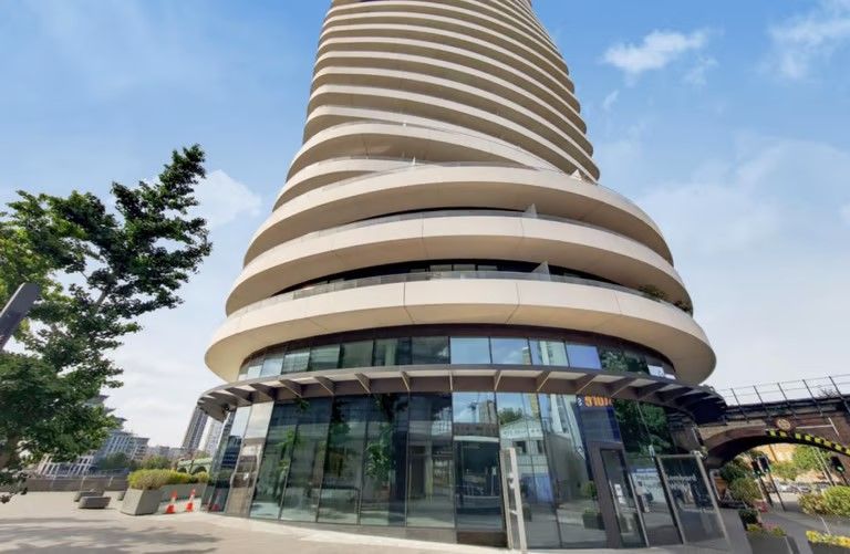 Flat , Lombard Wharf, Lombard Road, London