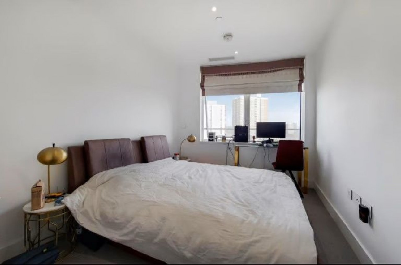 Flat , Lombard Wharf, Lombard Road, London