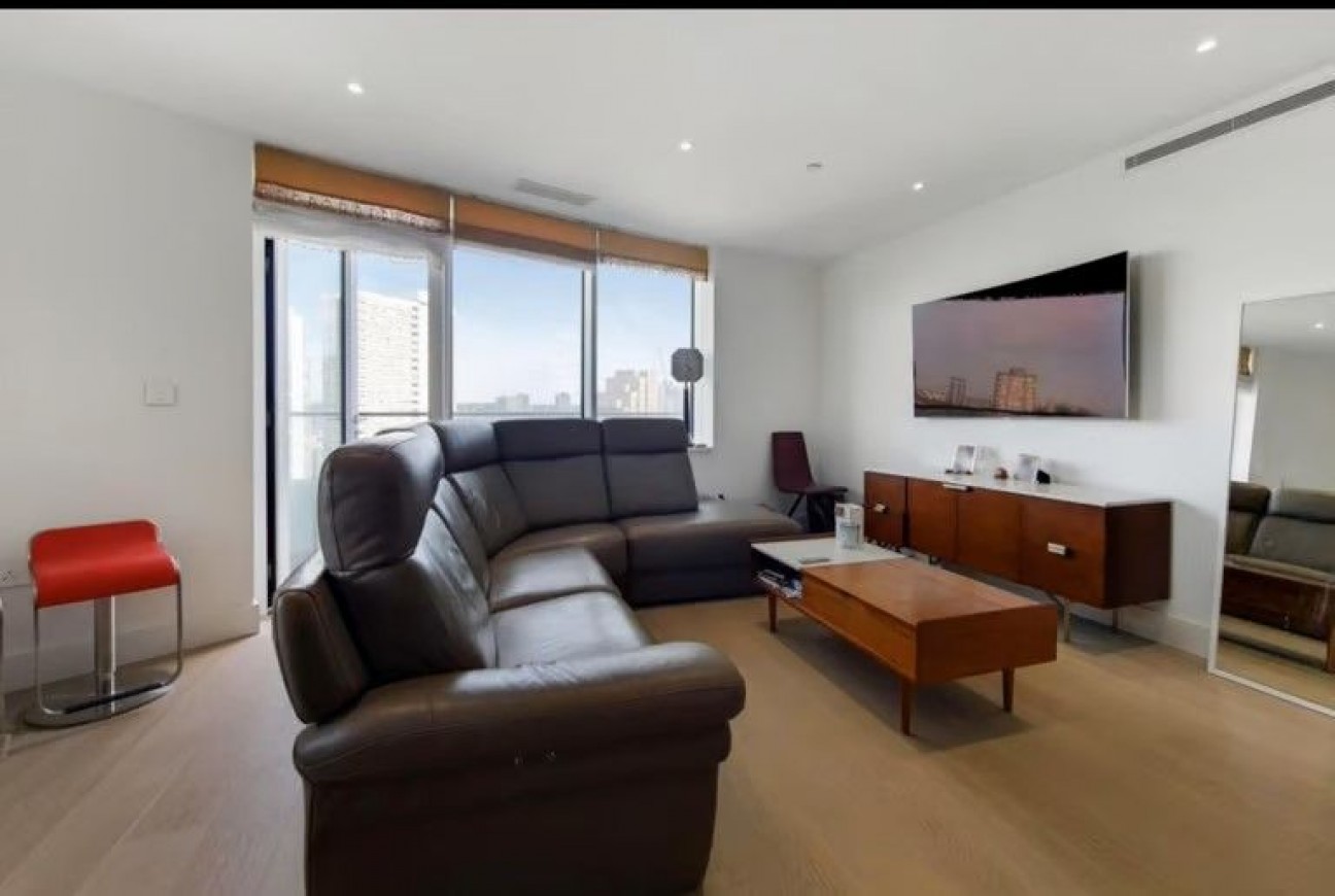 Flat , Lombard Wharf, Lombard Road, London