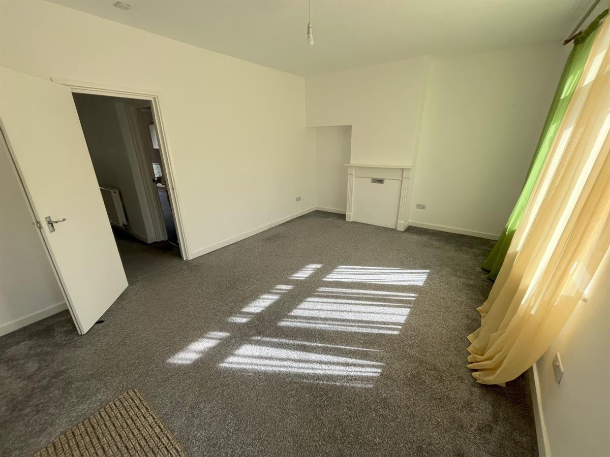 Lindisfarne Road, Dagenham