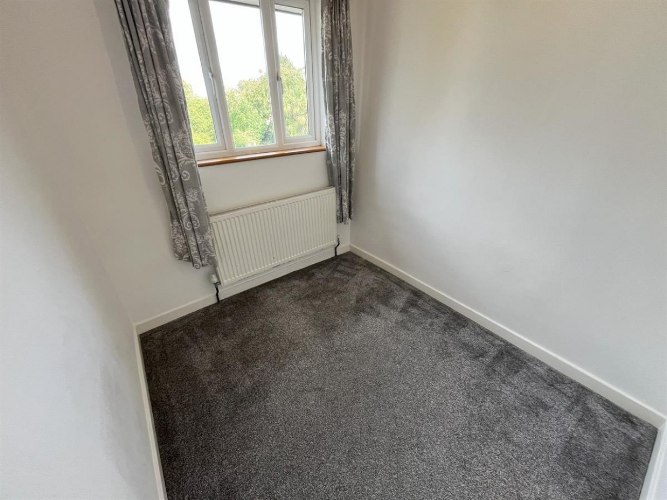 Lindisfarne Road, Dagenham