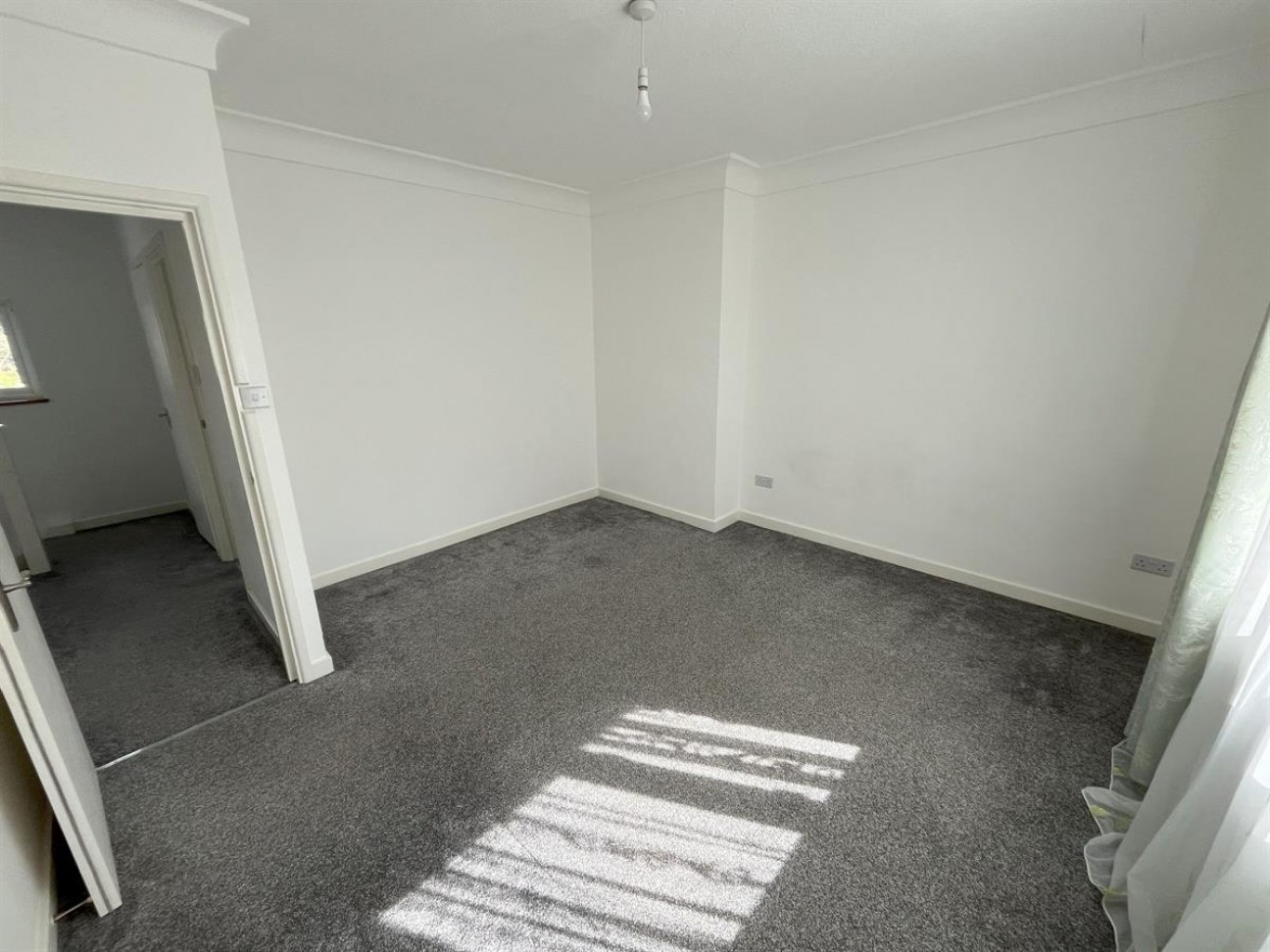 Lindisfarne Road, Dagenham