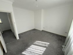 Lindisfarne Road, Dagenham