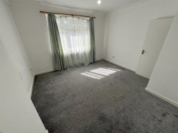 Lindisfarne Road, Dagenham