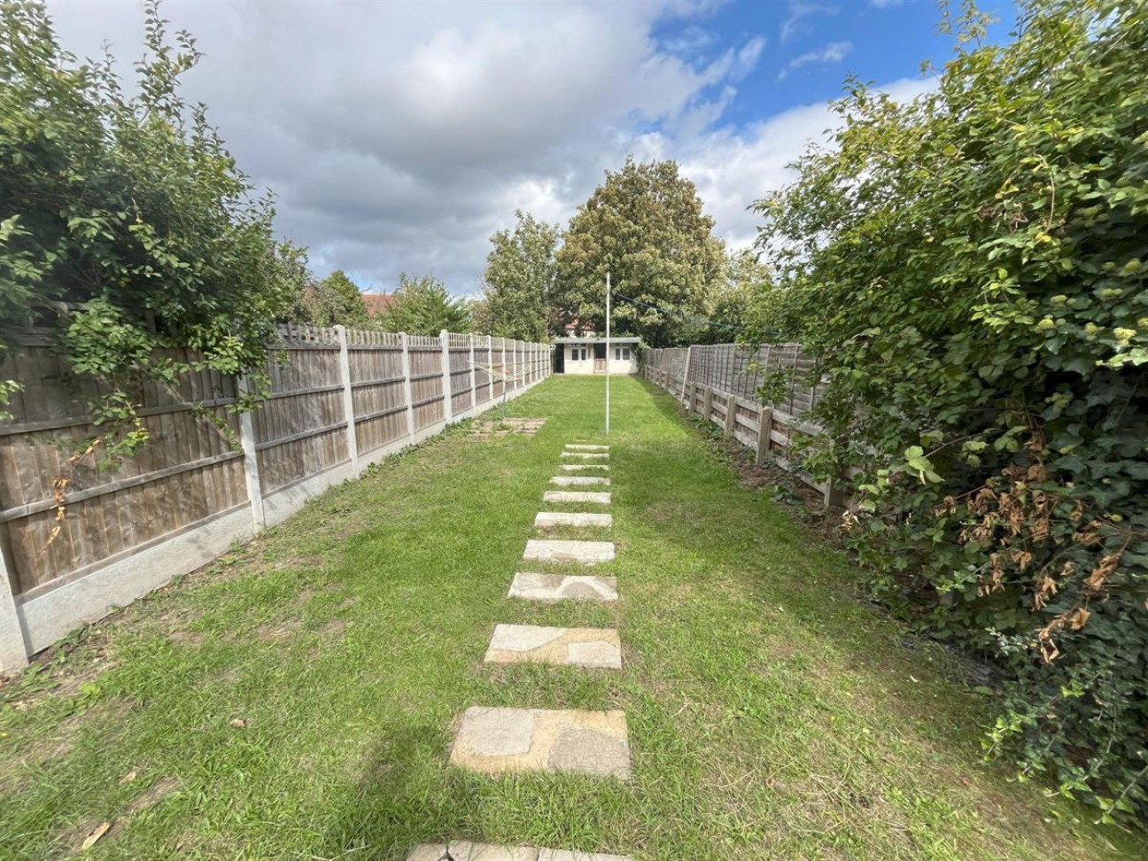Lindisfarne Road, Dagenham